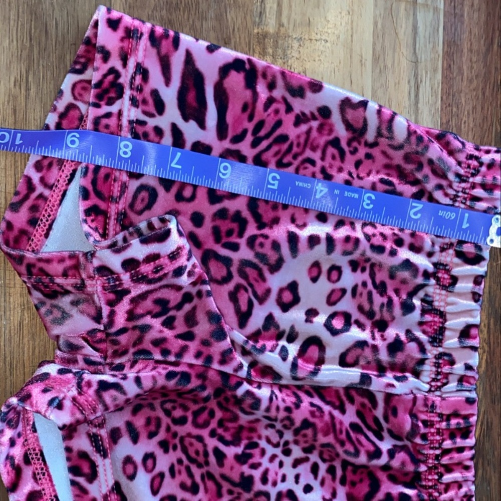 Beautiful velour shorts